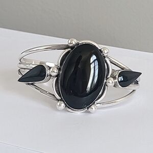 Vintage Boho Sterling Silver Large Chunky Oval Black Onyx Open Cuff Bracelet